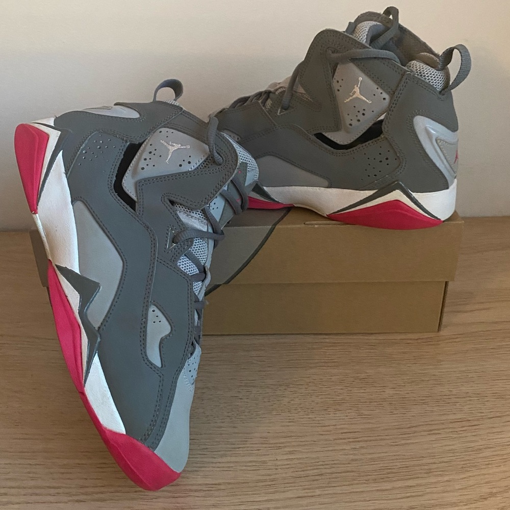 Nike Air Jordan True Flight- SZ 7 Y- 8.5 W